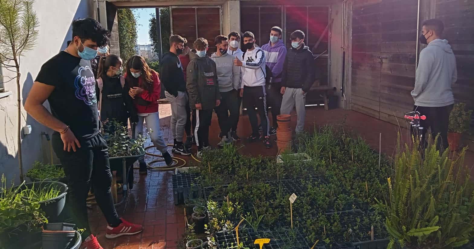 En este momento estás viendo ESYDE Huelva: alumnos participan en la reforestación del Parque Moret