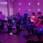 Sesión de “ciclo-indoor” en el curso de Experto en fitness de ESYDE